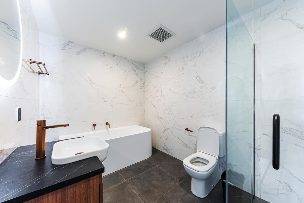 Galaxy Boutique Hotel 레이크 테카포 외부 사진 Bathroom